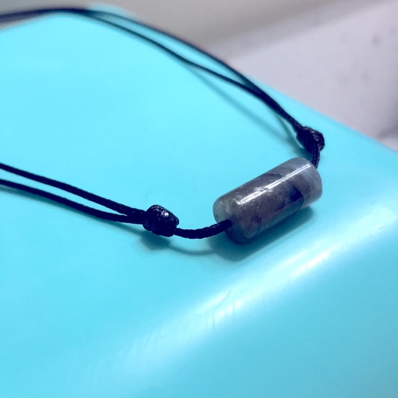 Handmade natural labradorite on braided polyester cord choker necklace - Picture 4 of 5